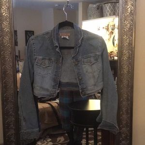 💕💕Used cropped Paris blues denim jacket